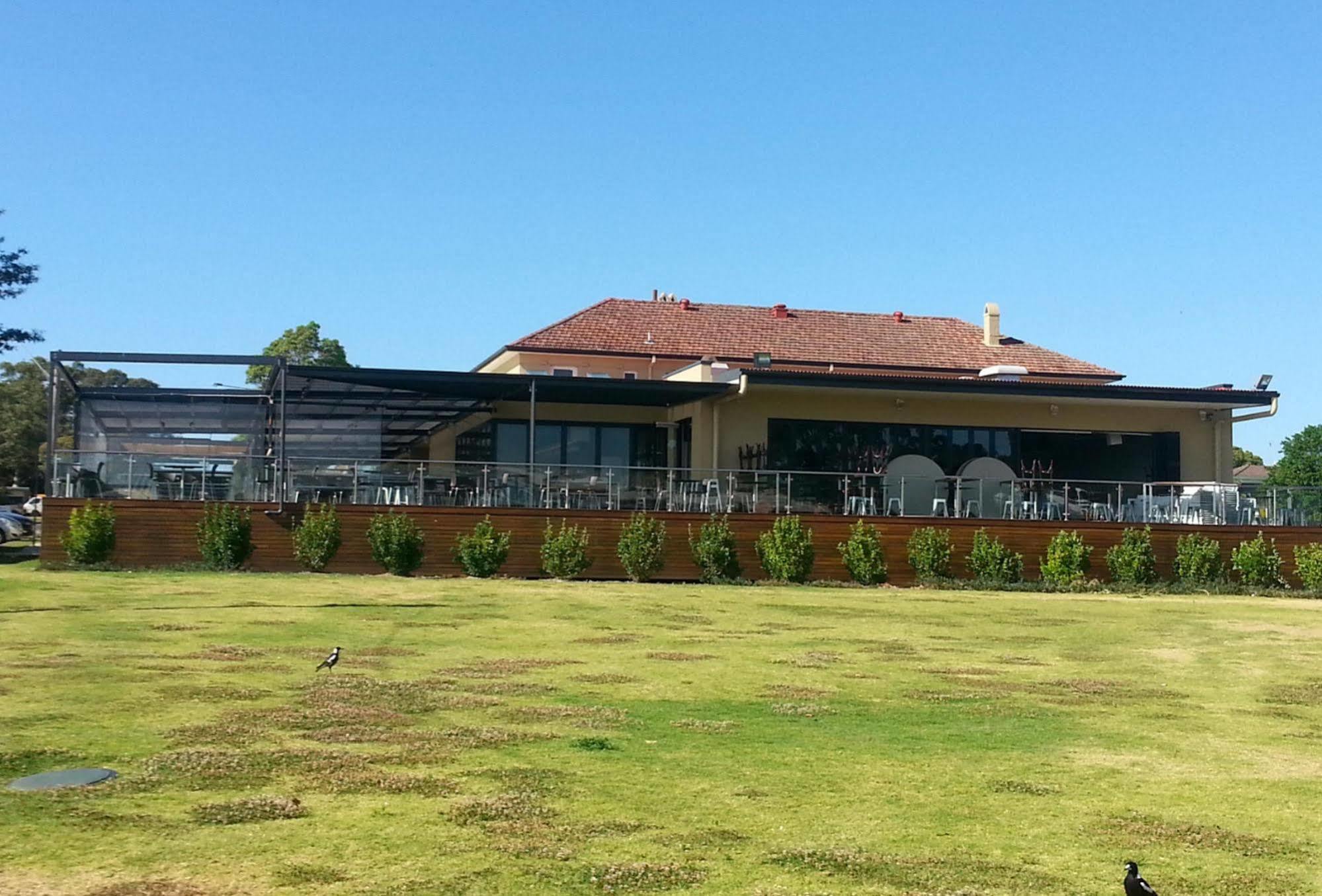 Huskisson Hotel Exterior foto